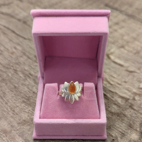 Jewelry - NWT 925 Silver and Genuine Citrine Lotus Ring size 5